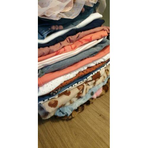 KLEDINGPAKKET MEISJES MAAT 86. Zara, Hema, Z8