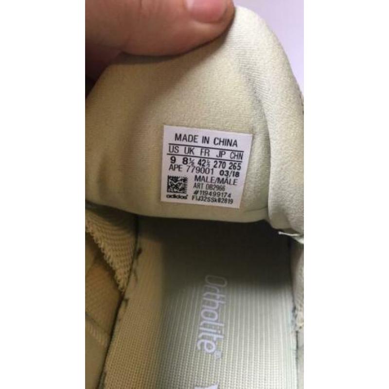 Yeezy 500 supermoon yellow 42 2/3