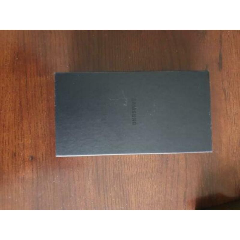Samsung S9 black 64 GB jaar oud