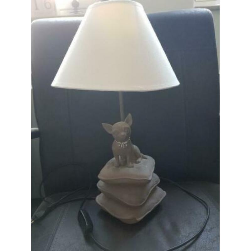 happy house, tafellamp, lamp, chihuahua, grijs, wit