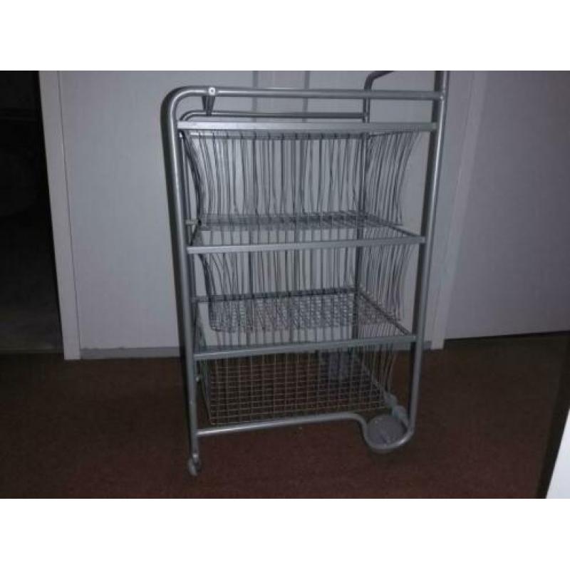 Ikea trolley met 3 draadmanden