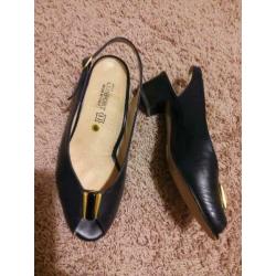 Navy damesschoenen leder