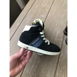 Nieuw! Tommy Hilfiger gympen/schoenen maat 29