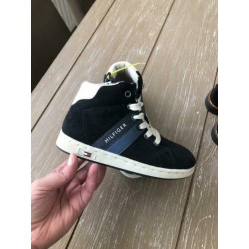 Nieuw! Tommy Hilfiger gympen/schoenen maat 29
