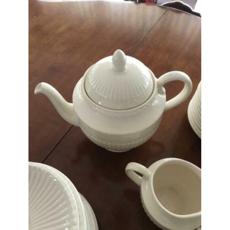 Wedgwood Edme servies in één koop