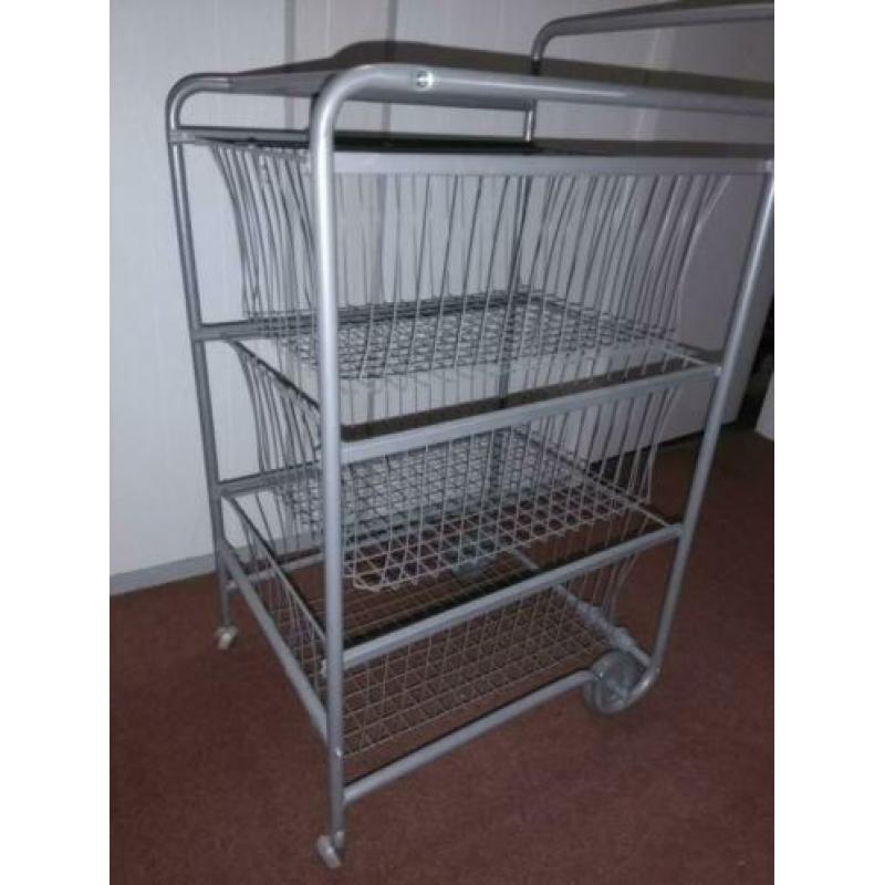 Ikea trolley met 3 draadmanden