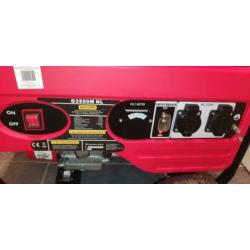 2force stroom generator 3500 met vele extra's
