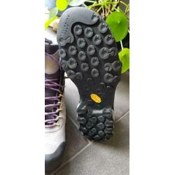 Dames bergschoen/wandelschoen 41/42 ongedragen (nieuw €199)