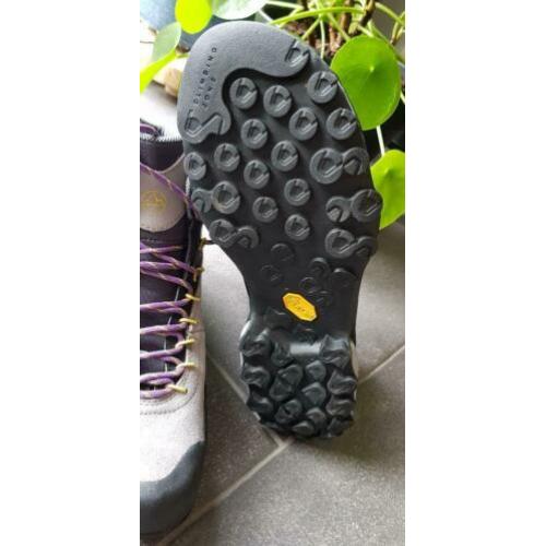 Dames bergschoen/wandelschoen 41/42 ongedragen (nieuw €199)