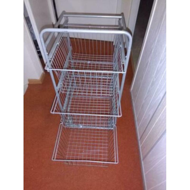 Ikea trolley met 3 draadmanden
