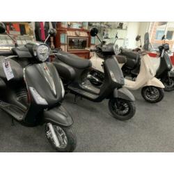 Mooie Gebruikte en Nieuwe snor scooters. Zie advertentie.