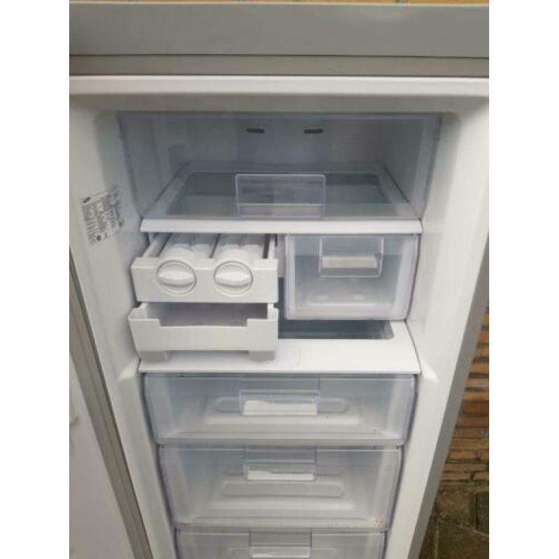 RVS Samsung vrieskast. No Frost systeem.