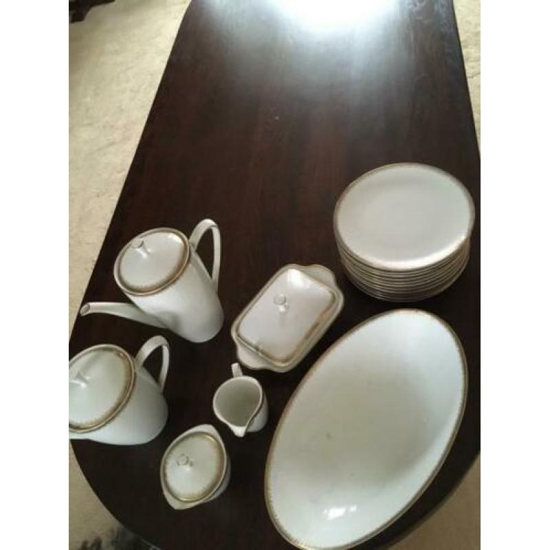 Koffieservies wit met gouden randje !