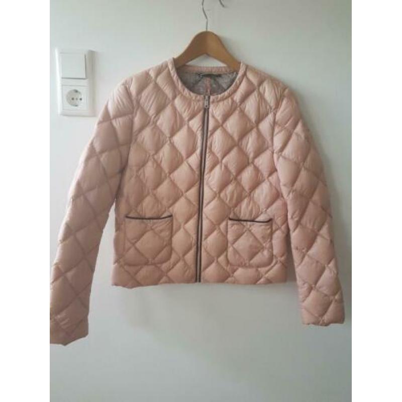 Jas Tommy Hilfiger, maat S, in nieuwe staat