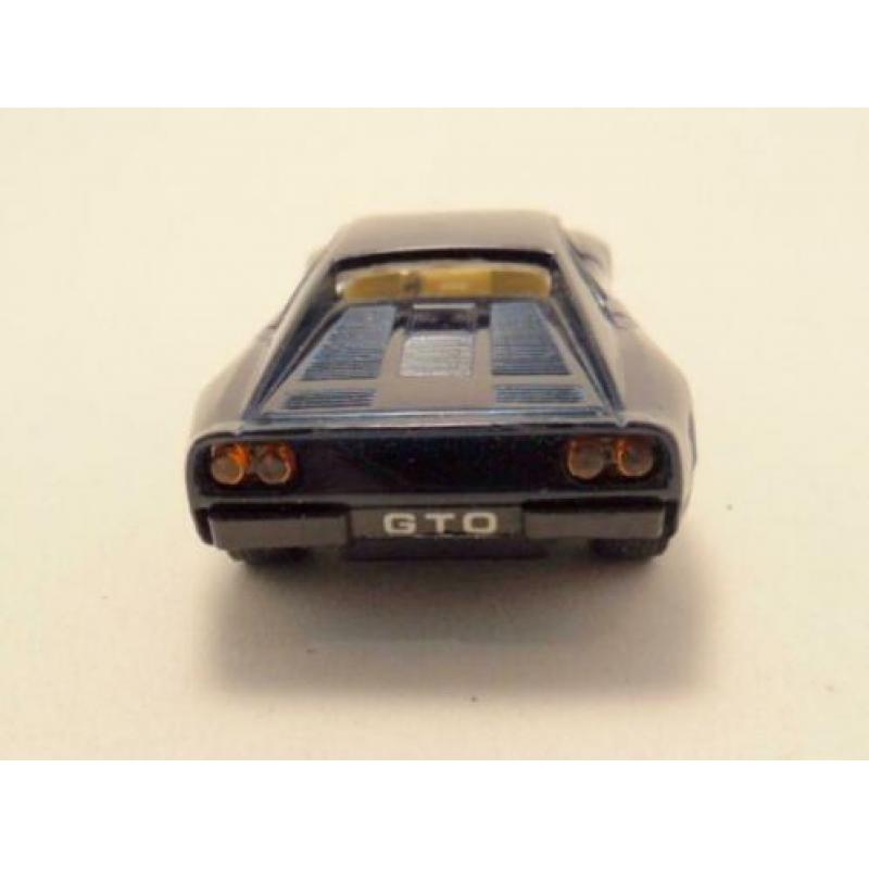 Ferrari 288 GTO 1:39 Maisto blauw