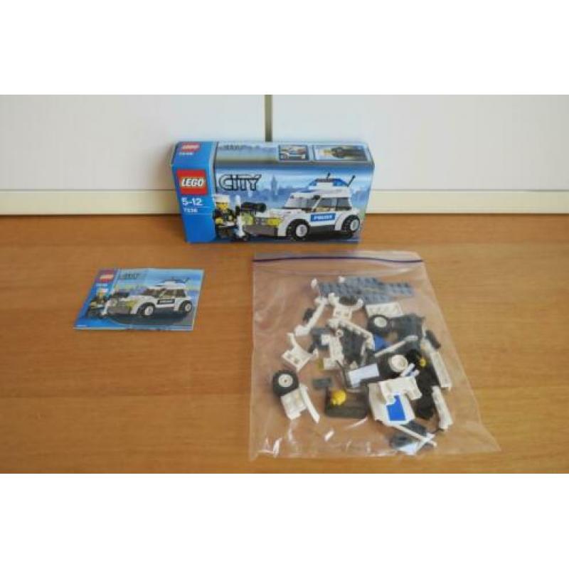 Lego city 7236 Surveillance auto met radar control ZGAN