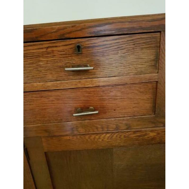 Mooie houten vintage kast dressoir legkast