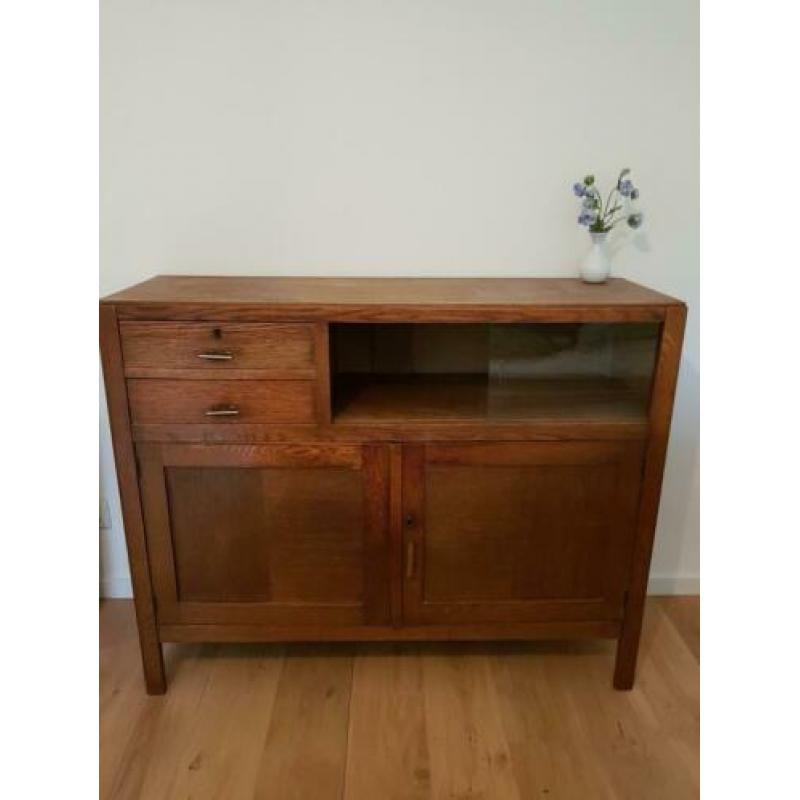 Mooie houten vintage kast dressoir legkast