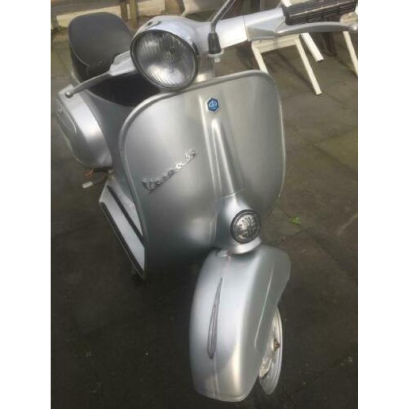 Vespa 50R 1976 als nieuw