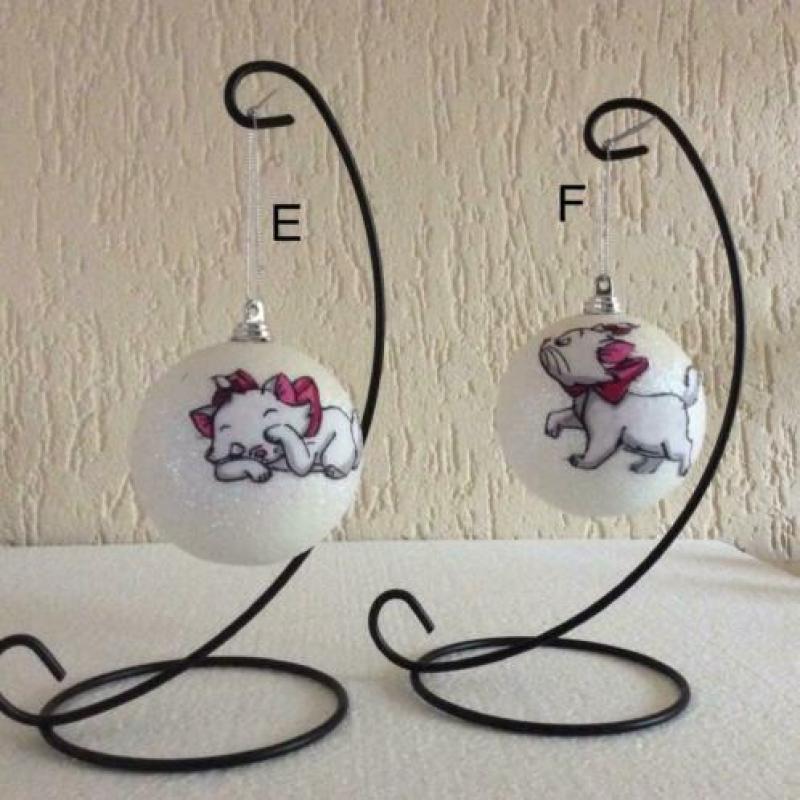 Disney : Marie op kerstbal met glitters (8 verschillende)