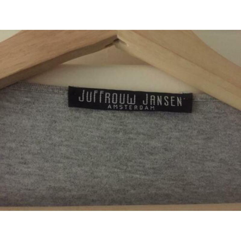 Grijs knoop/wikkelvestje Juffrouw Jansen mt.M/L, nieuw