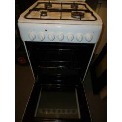 100%goed werknd smal model Indesit gasfornuis met grill oven
