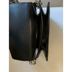 Guess tas