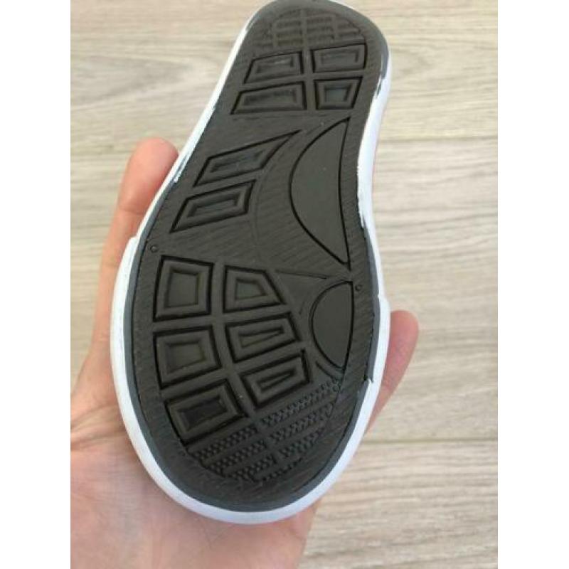 Vrolijke Gympen / canvas schoentjes Jilly, mt 26, bloemprint