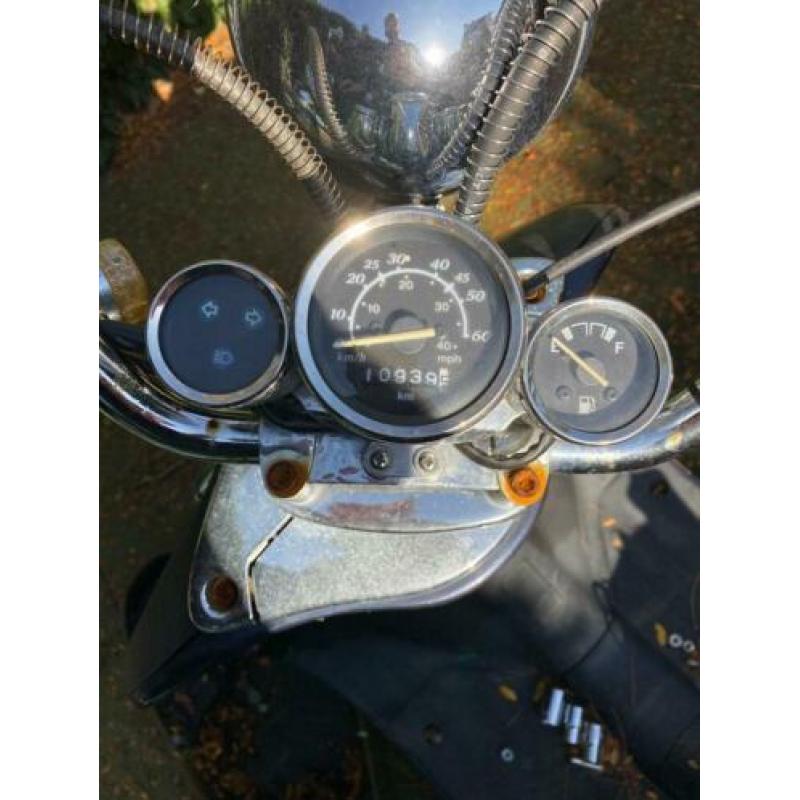 Retro Scooter | ZNEN