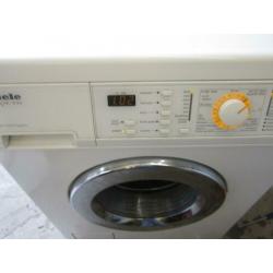 mooie en goede miele zes kilo inhoud met mini wasje 125 euro