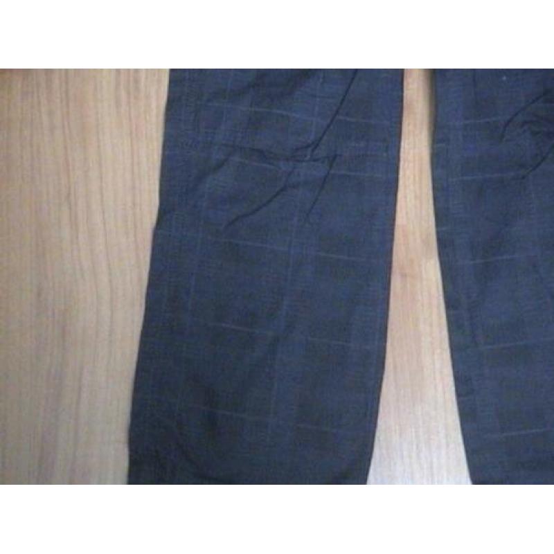 NIEUW donkerblauw / zwarte geruite lange broek jongen 140