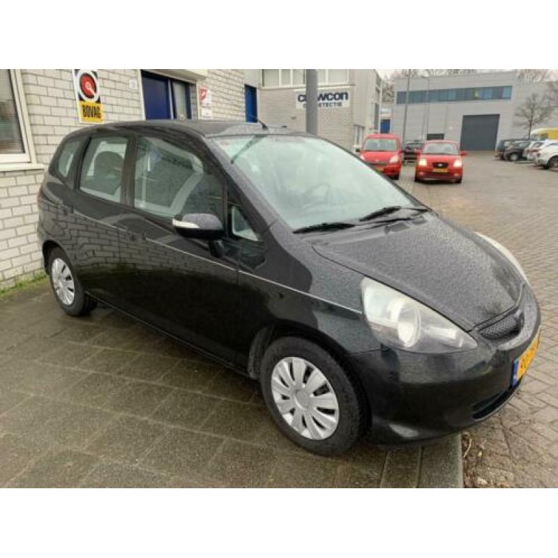 Honda Jazz 1.4 LS AUTOMAAT-AIRCO-KM NAP (bj 2006)