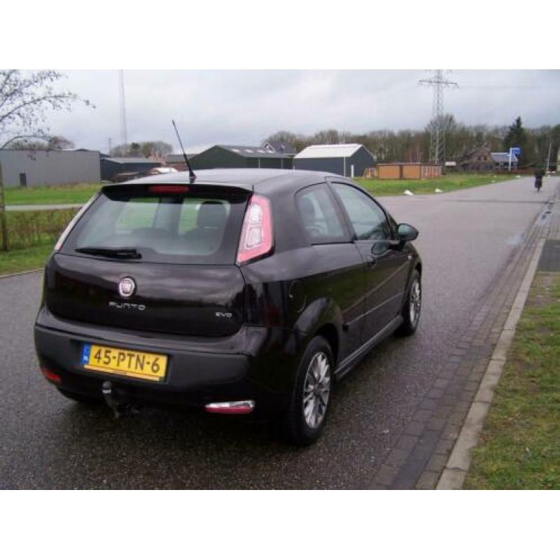 Fiat Punto Evo 1.3 M-Jet Dynamic / Zeer mooi