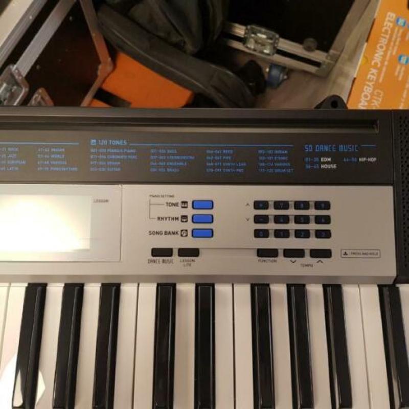 Casio CTK-1550 Keyboard 61 toetsen + adapter NIEUW