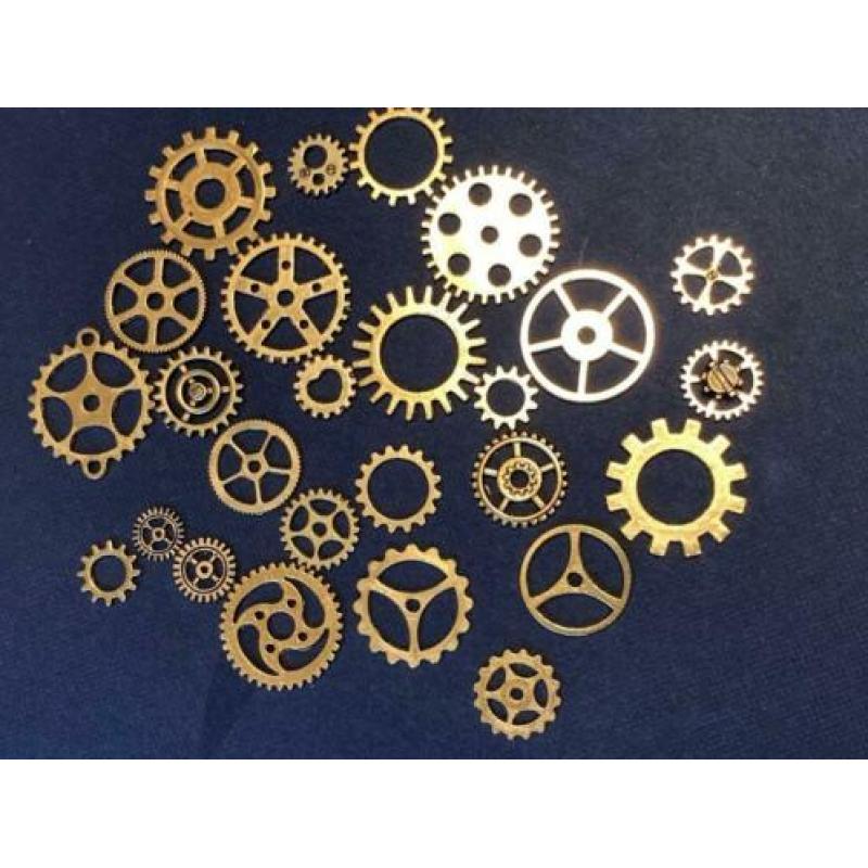 R17a Set van 100 gouden steampunk radertjes € 6,50