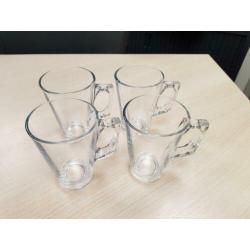 thee servies (75 stuks)