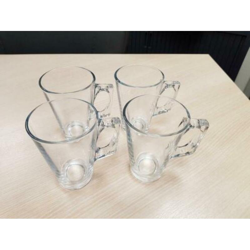 thee servies (75 stuks)