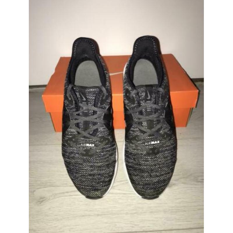Nike Air Max Sequent 3 maat 40