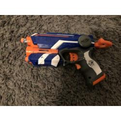 Zo goed als nieuwe kleine nerf inclusief bril