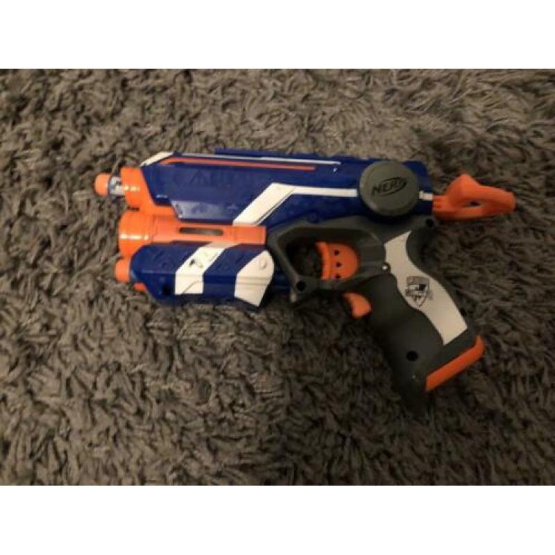 Zo goed als nieuwe kleine nerf inclusief bril