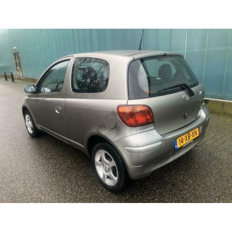 Toyota Yaris 1.0 16V Vvti 3DR 2004 Luxe APPLE/CAMERA/AIRCO