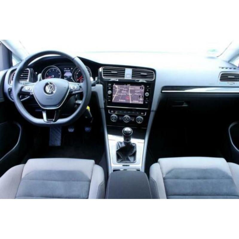 Volkswagen Golf 1.5 TSI Highline 14.000km XENON NAVI BLUET P