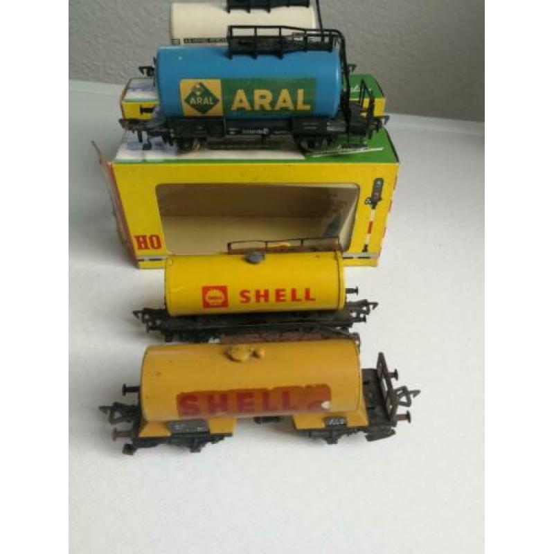Fleischmann H0. 4 stuks ketelwagons. In OVP.