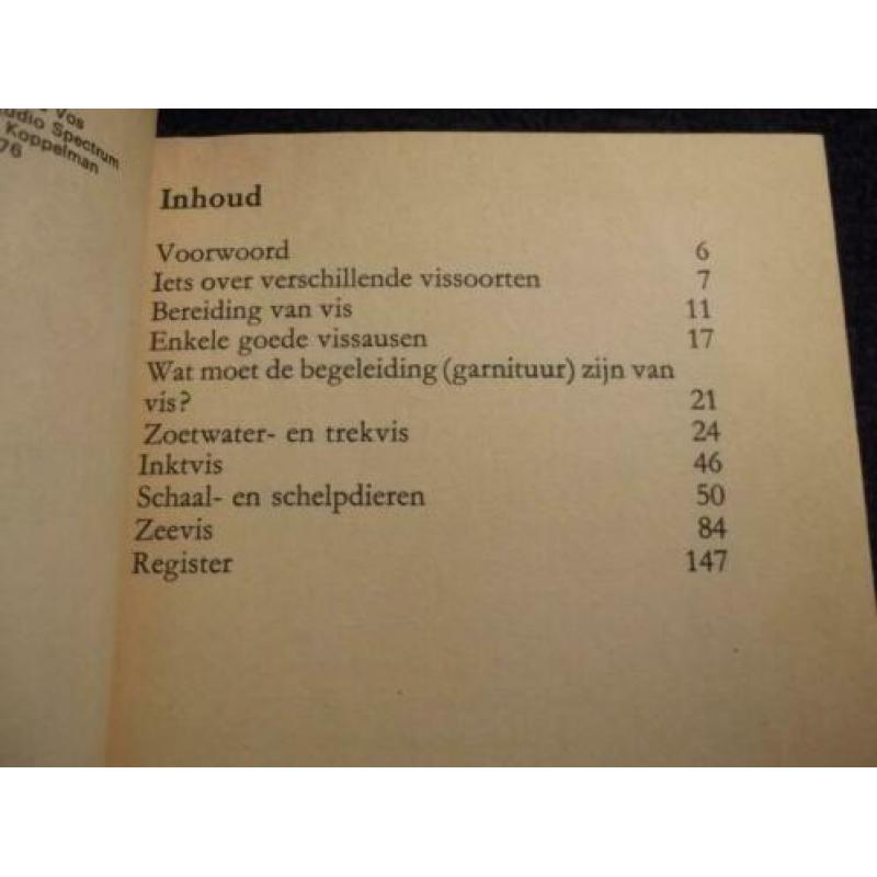 Prisma Kookboek: Honderd Visgerechten - Lily van Pareren.