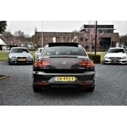 Volkswagen Passat 1.4 TSI Business Edition LED Leder Pano 17