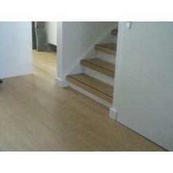 vloeren laminaatlegger pvc laminaat leggen legger vloer.