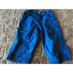 Korte broek blauw maat 122