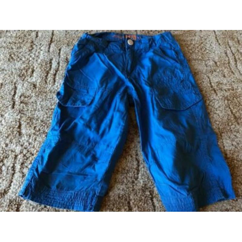 Korte broek blauw maat 122