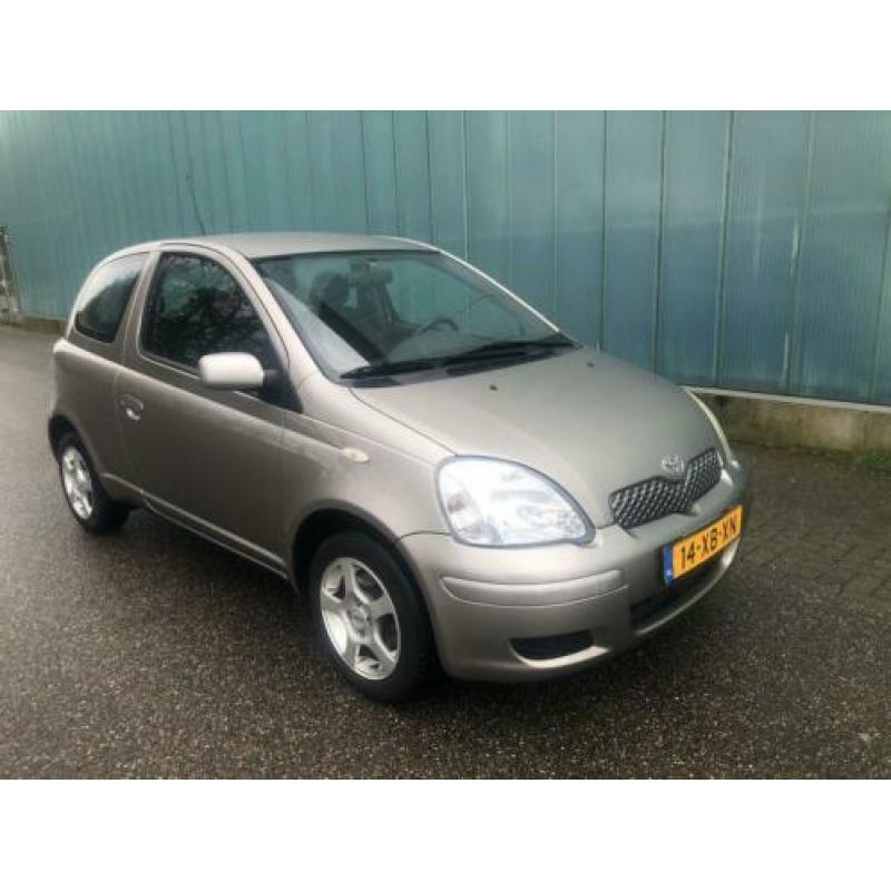 Toyota Yaris 1.0 16V Vvti 3DR 2004 Luxe APPLE/CAMERA/AIRCO