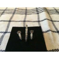 witgoud ring + oorbellen briljant